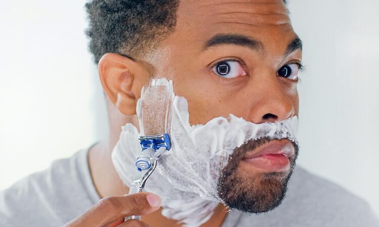Como fazer a barba em casa